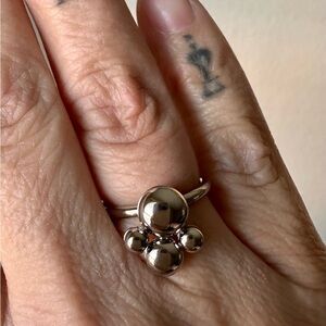 Calvin Klein ring silver with circular spinning charm size 8